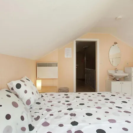 Picturesque Holiday Home In Nassogne With Garden Nassogne